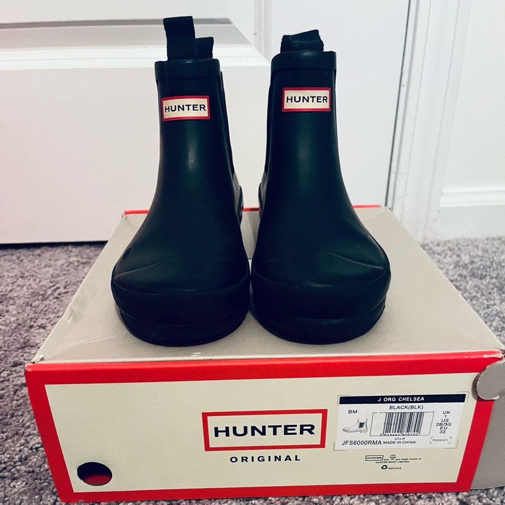 Hunter boots | black Chelsea style | kids unisex size 2boy/3girl (AVAILABLE)
